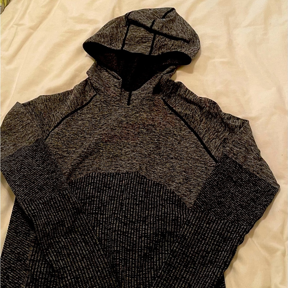 Fabletics Black and Grey Warm Hooded Athletic shirt